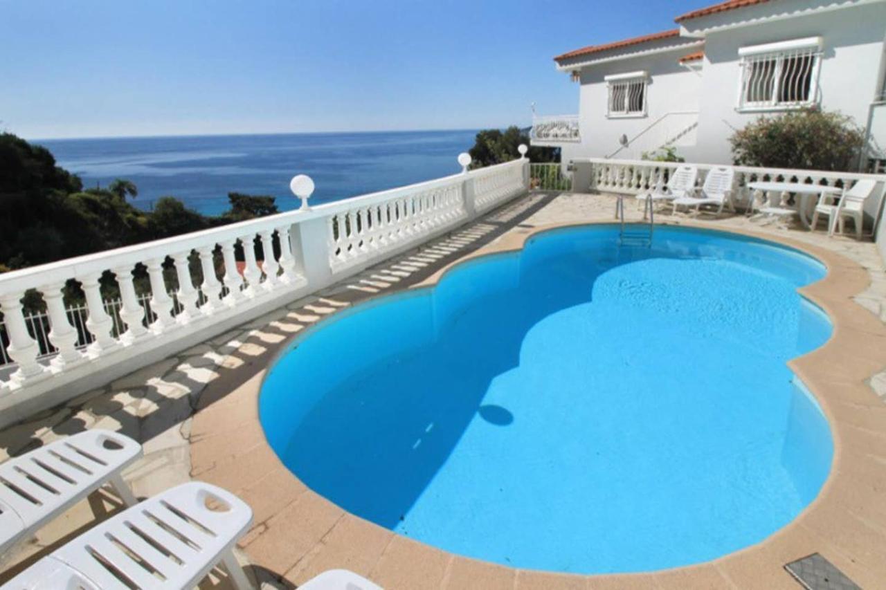 Piscine Bord De A 500m De La Villa
